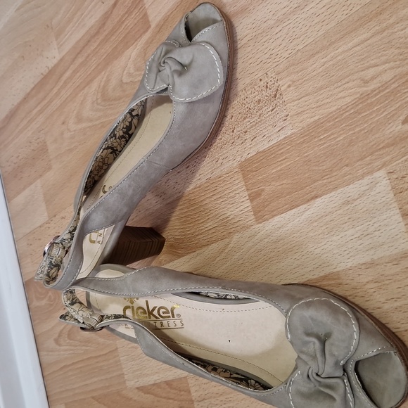 Rieker beige peep toe heels - Picture 4 of 6